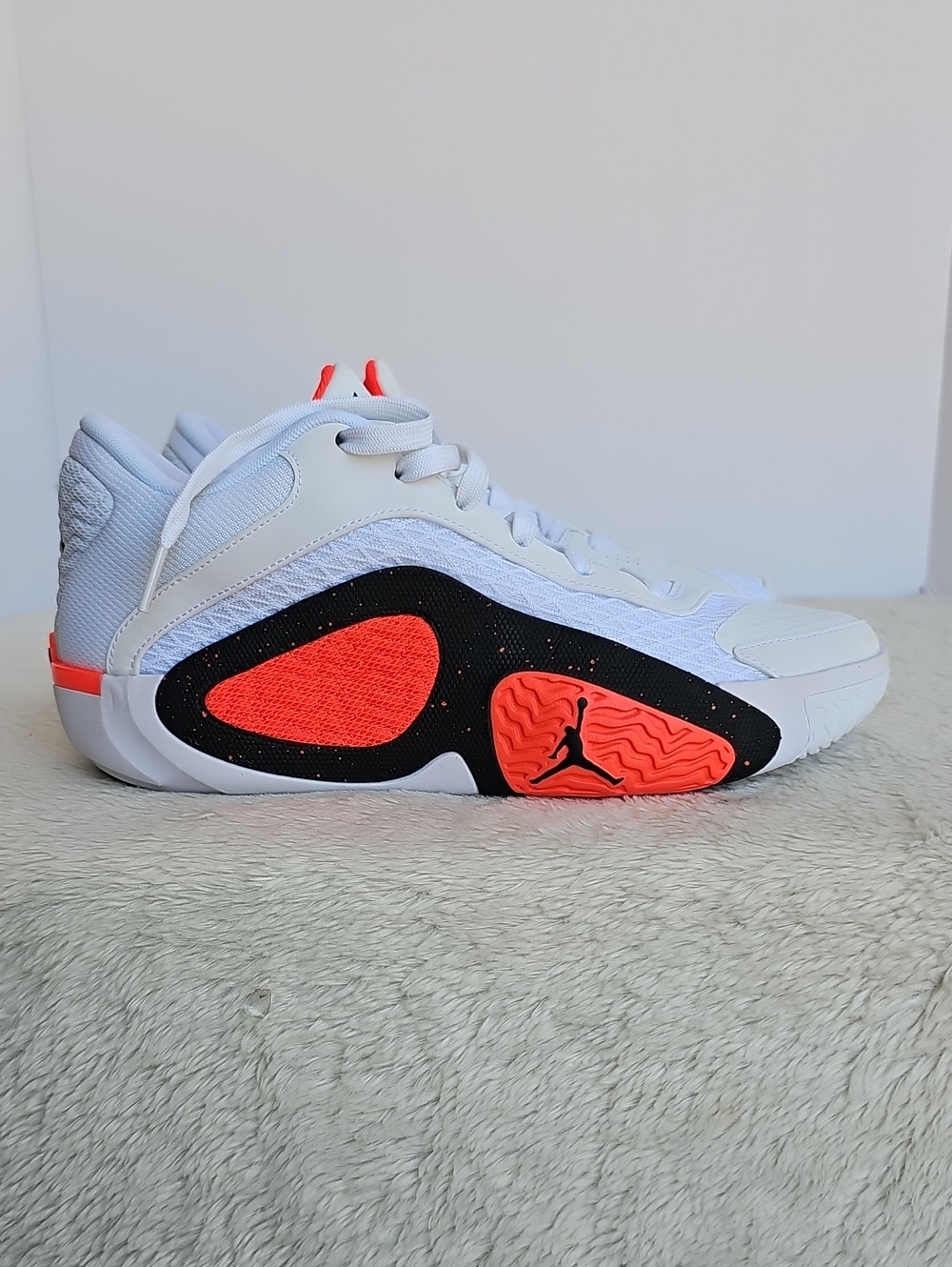 NWOB Jordan Tatum 2 Basketball Shoes White Black Red Men's Size 8.5 FJ6457-106